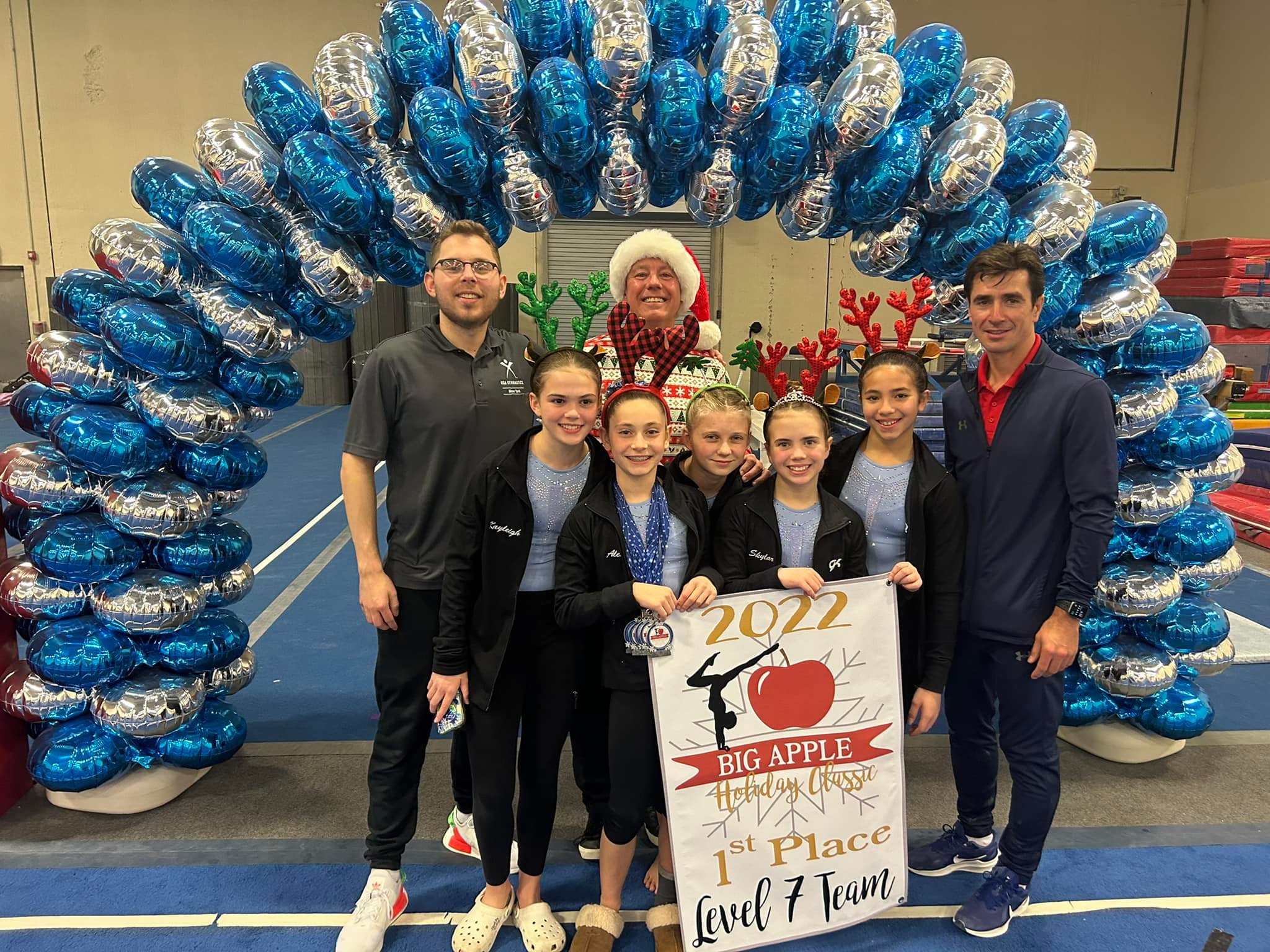 Holiday classic winners